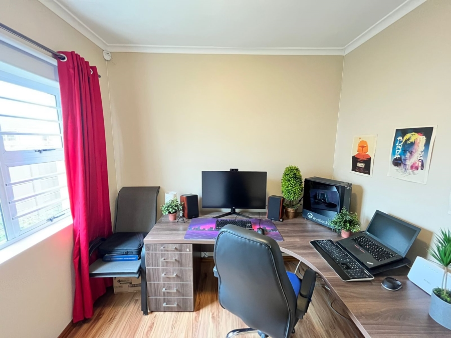 To Let 3 Bedroom Property for Rent in Zonnendal Western Cape